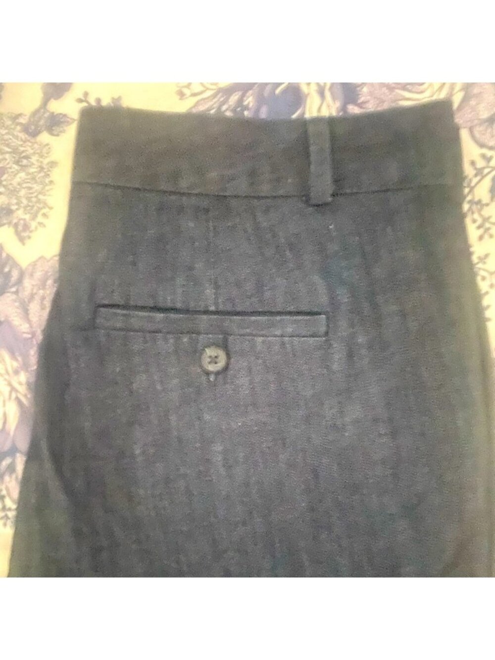 CHAMBRAY DENIM Shorts, Like New - Picture 3 of 3